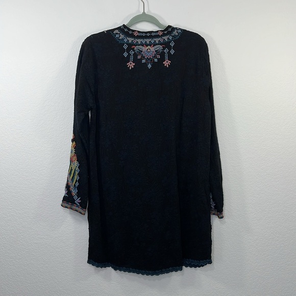Johnny Was NWOT Croydon Black Embroidered Tunic size Medium - Picture 8 of 12